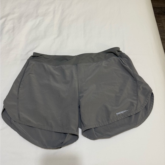 Patagonia Pants - Patagonia Gray Athletic Shorts Lightweight Synthetic Design